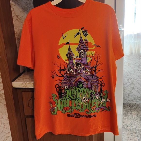 Disney Parks -Walt Disney World- Mickey & Friends, Happy Halloween T-Shirt Large - Picture 5 of 8
